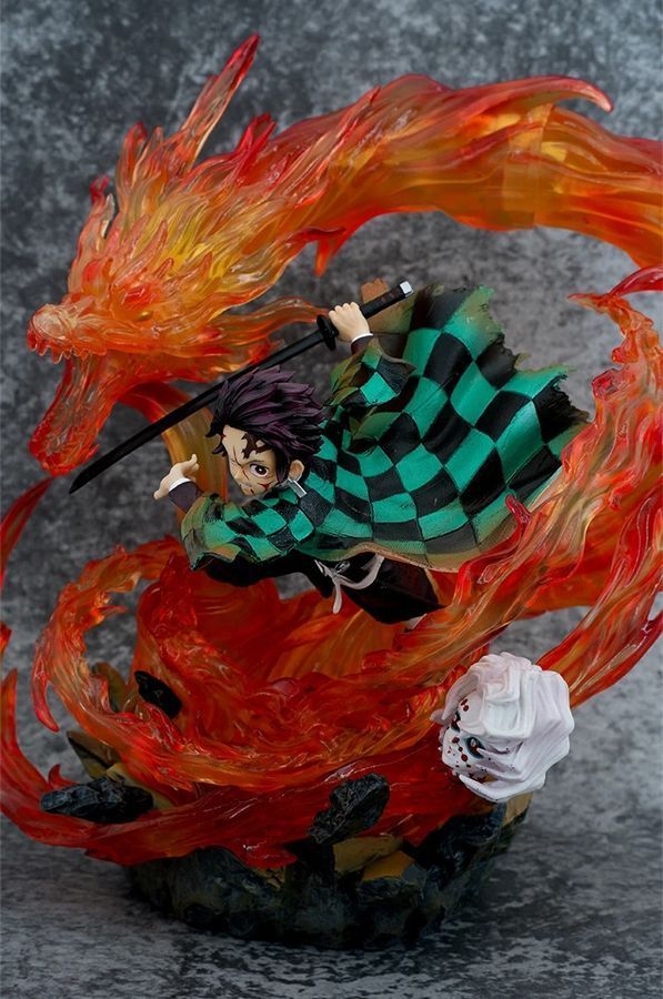 Аніме фігурка Demon Slayer Клинок розсікаючий демонів Kamado Tanjirou Танджиро, з підсвічуванням, 30 см (BDD 0148)