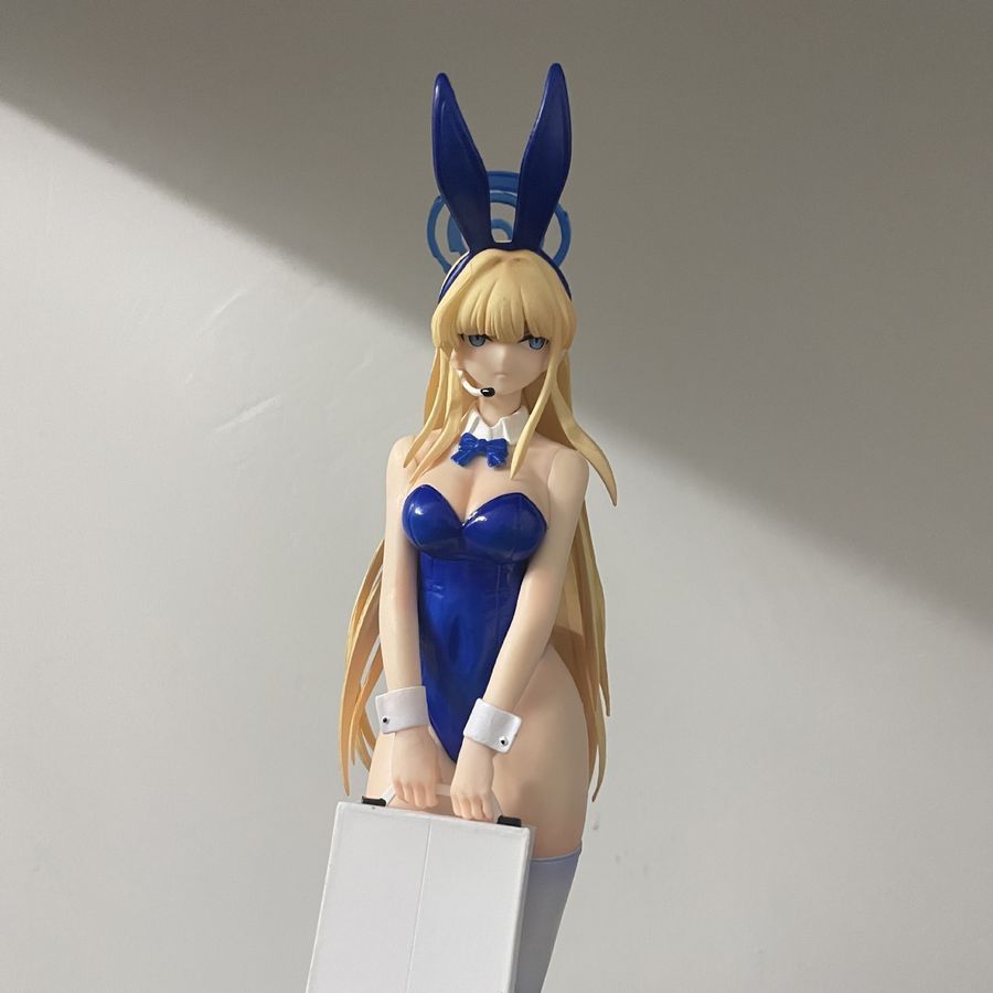 Аниме фигурка с заячьими ушками из игры Blue Archive, Bunny Version Токи Асума, 25 см (BLAR 0001)