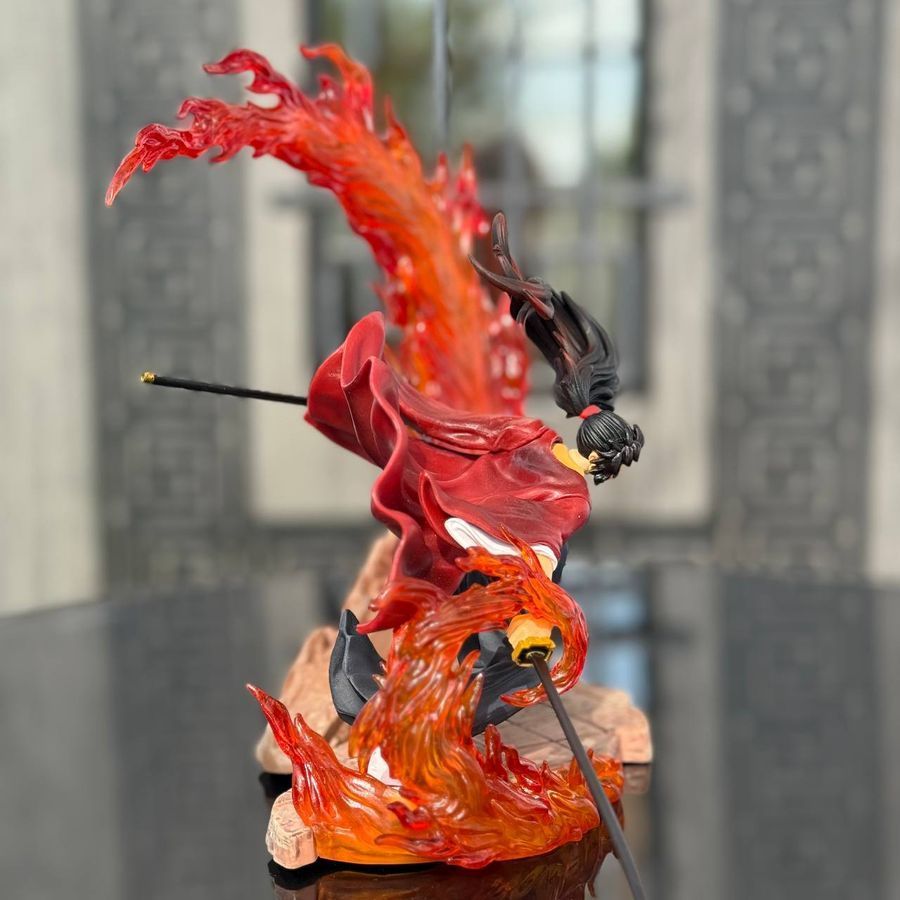 Аниме фигурка Demon Slayer Клинок рассекающий демонов Tsugikuni Yoriichi, Ериичи Цугикуни, с подсветкой, 22 см (BDD 0121)