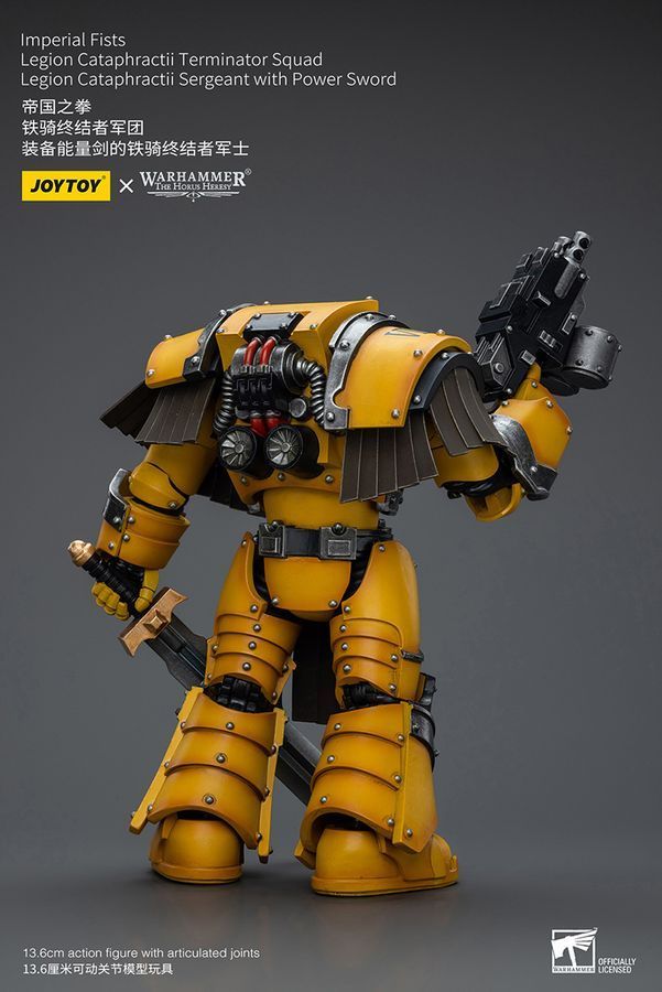 Фигурка из игры Warhammer 40k, Имперские Кулаки Сержант Легиона Катафрактии с силовым мечом, JOYTOY, подвижная, 13,6 см (WHR 0074)