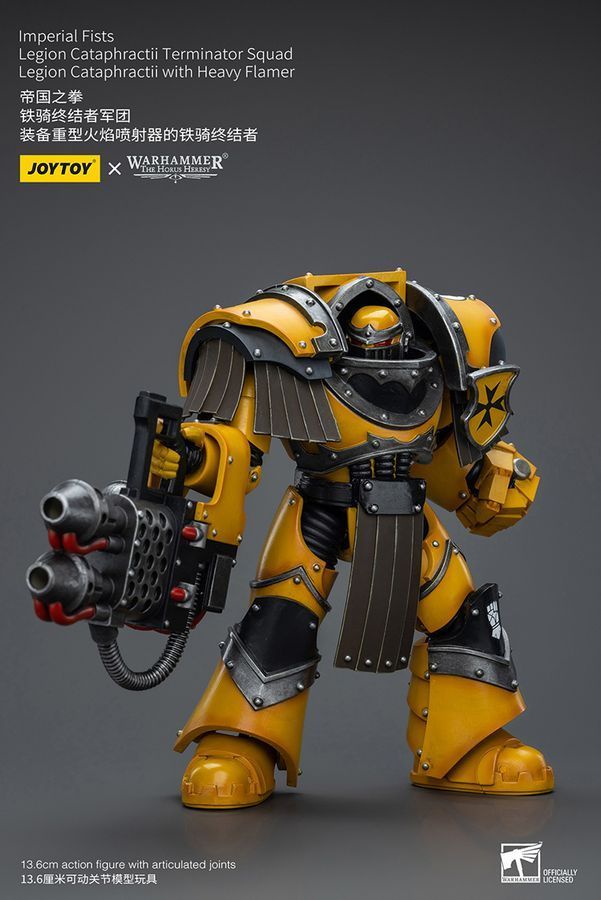 Фигурка из игры Warhammer 40k, Имперские Кулаки Сержант Легиона Катафрактии с тяжелым огнеметом, JOYTOY, подвижная, 13,6 см (WHR 0075)