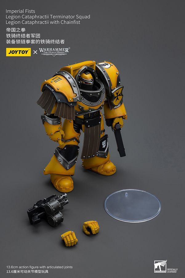 Фигурка из игры Warhammer 40k, Имперские Кулаки Сержант Легиона Катафрактии с Цепным кулаком, JOYTOY, подвижная, 13,6 см (WHR 0076)