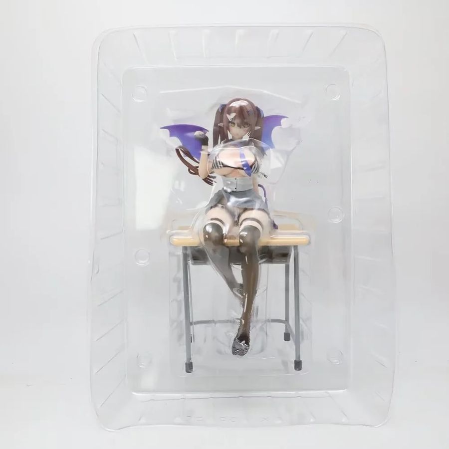Аніме фігурка Devil Girl Desk, Дівчинка-Демон на парті, 23 см (ANIM 00073)