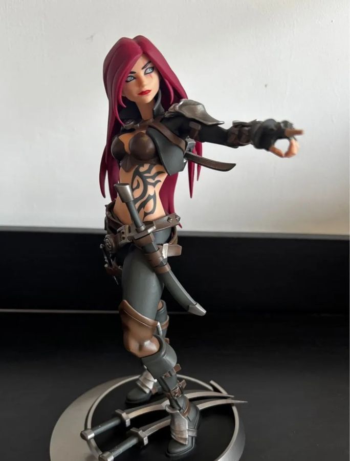Фигурка из игры League of Legends от Riot Games Лига легенд Katarina Катарина, 24 см (LOL 0019)