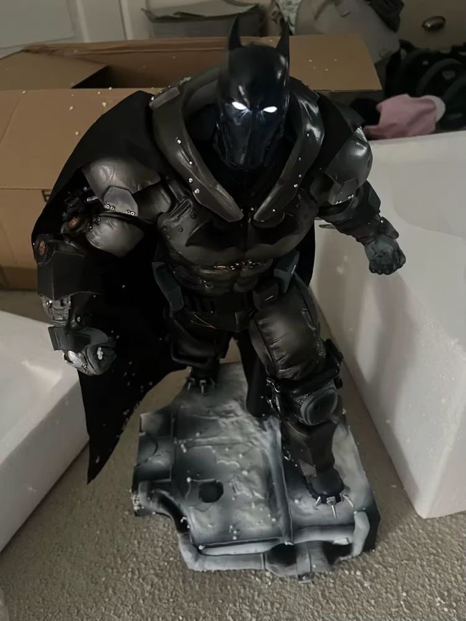 Фігурка Batman Бетмен, не рухлива + змінна голова, з підсвічуванням, 44см (BM 0007)