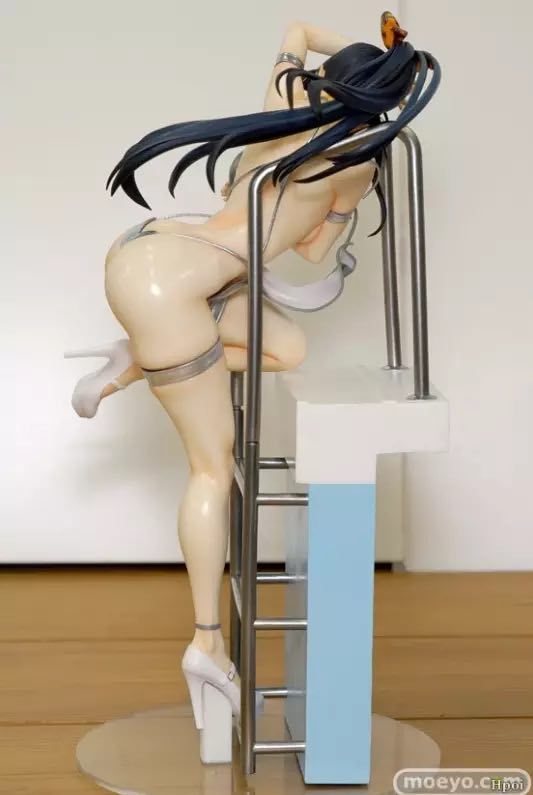 Сексуальна аніме фігурка Аой Нанамі в басейні, 30 см (ANIM 00037)