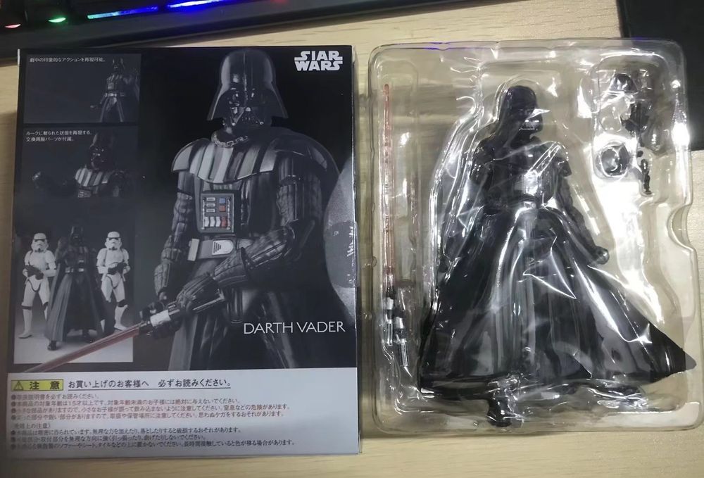 Фигурка из Star Wars Звездные войны Дарт Вейдер Darth Vader, подвижная, 15 см (STWR 0002)