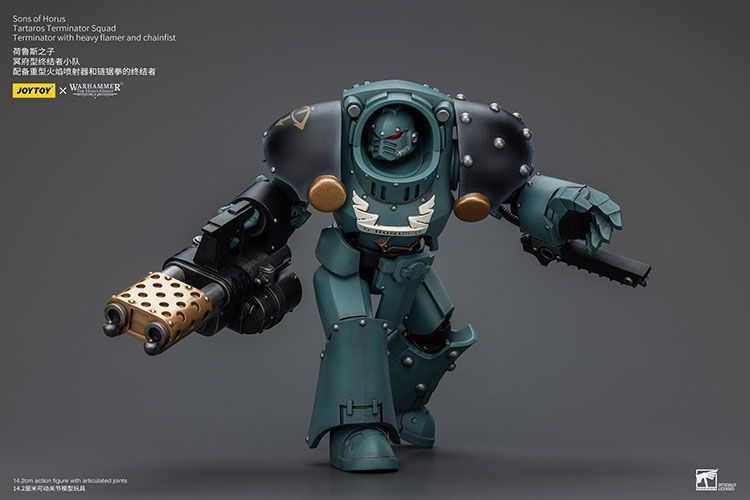 Фігурка з гри Warhammer 40k, Сини Хоруса Термінатор з важким вогнеметом та ланцюговою пилкою, JOYTOY, рухома, 14,2 см (WHR 0084)