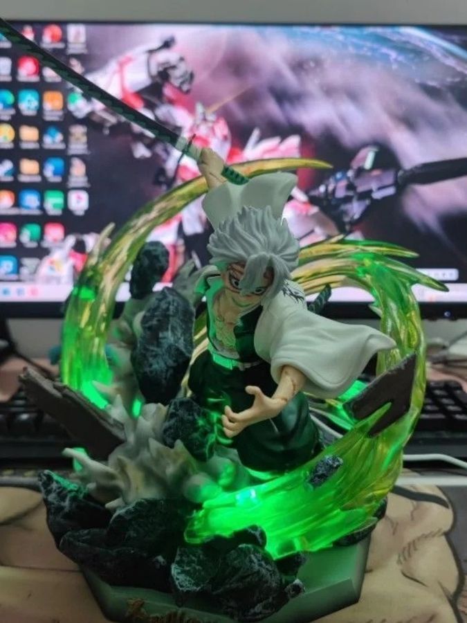 Аніме фігурка Demon Slayer Клинок розсікаючий демонів Shinazugawa Sanemi, Санемі Шинадзугава, з підсвічуванням, 23 см (BDD 0103)