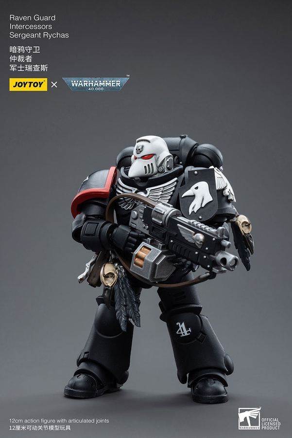 Фигурка из игры Warhammer 40k, Заступники Гвардии Ворона, сержант Ричас, JOYTOY, подвижная, 12 см (WHR 0048)