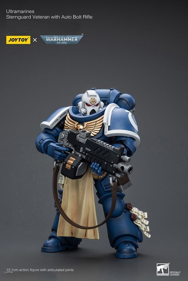 Фігурка з гри Warhammer 40k, Ветеран кормової гвардії Ультрамаринів з Автоматичною болтовою гвинтівкою, JOYTOY, рухома, 12,1 см (WHR 0175)