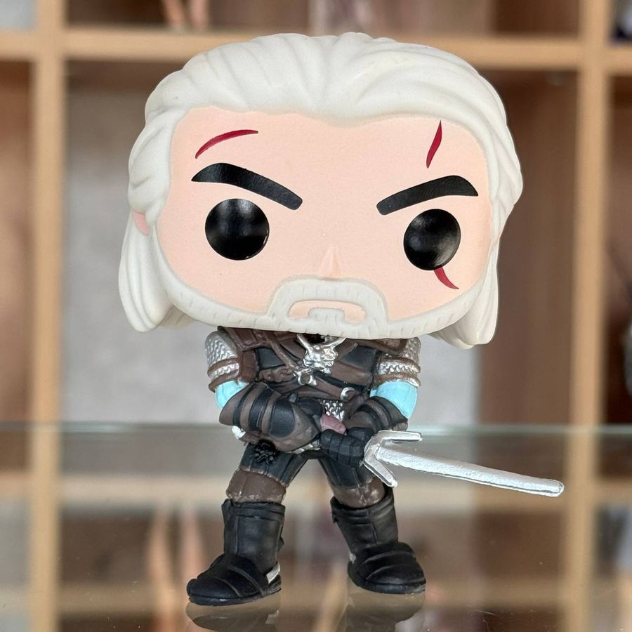 Фигурка Funko POP из игры The Witcher Ведьмак Geralt of Rivia Геральт, 10 см + защита для коробки (TW 0007)