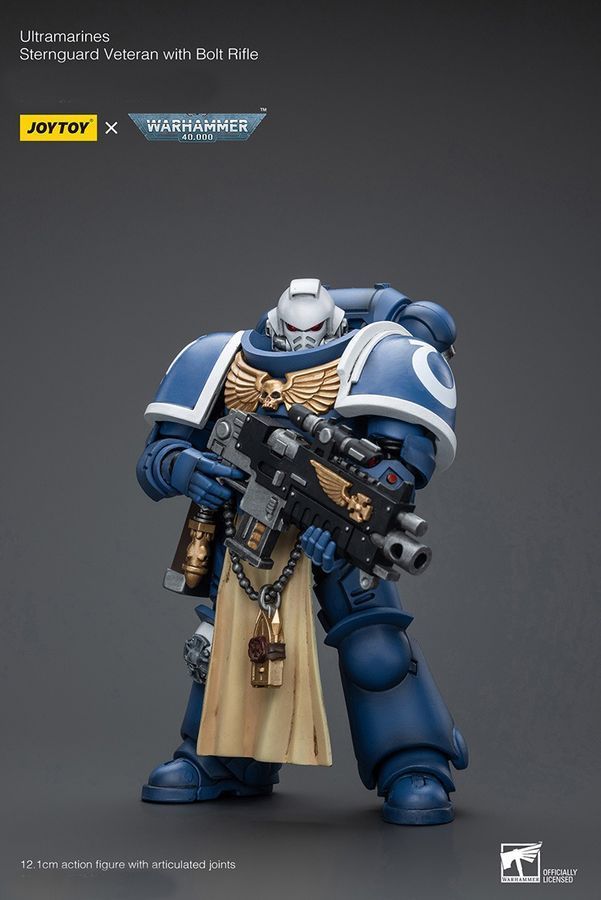 Фигурка из игры Warhammer 40k, Ветеран кормовой гвардии Ультрамаринов с Болтовой винтовкой, JOYTOY, подвижная, 12,1 см (WHR 0176)