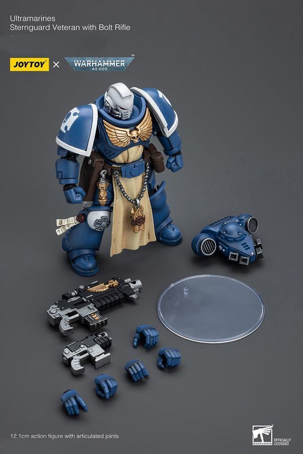 Фигурка из игры Warhammer 40k, Ветеран кормовой гвардии Ультрамаринов с Болтовой винтовкой, JOYTOY, подвижная, 12,1 см (WHR 0176)