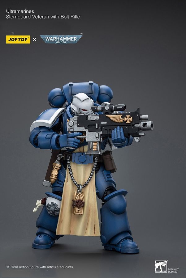 Фигурка из игры Warhammer 40k, Ветеран кормовой гвардии Ультрамаринов с Болтовой винтовкой, JOYTOY, подвижная, 12,1 см (WHR 0176)