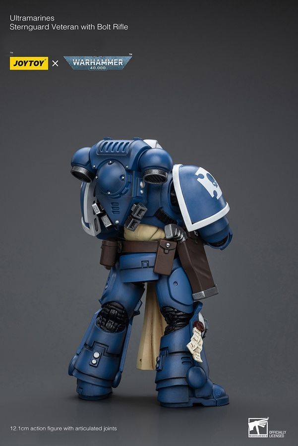 Фигурка из игры Warhammer 40k, Ветеран кормовой гвардии Ультрамаринов с Болтовой винтовкой, JOYTOY, подвижная, 12,1 см (WHR 0176)