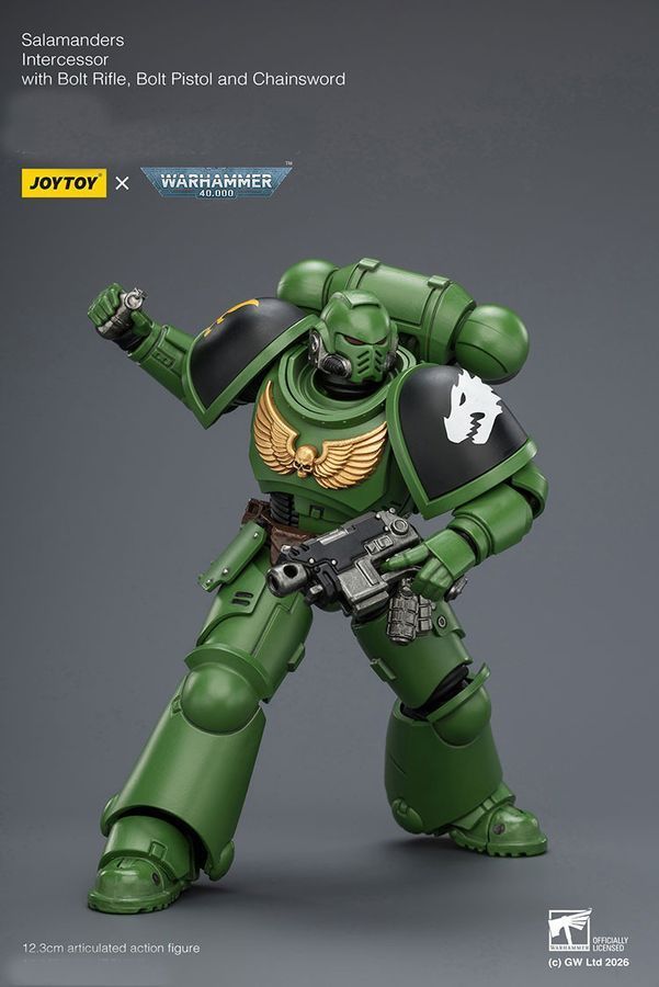 Фигурка Warhammer 40k, Заступник Саламандр с болт-винтовкой и цепным мечем, JOYTOY, подвижная, 12,3 см (WHR 0238)