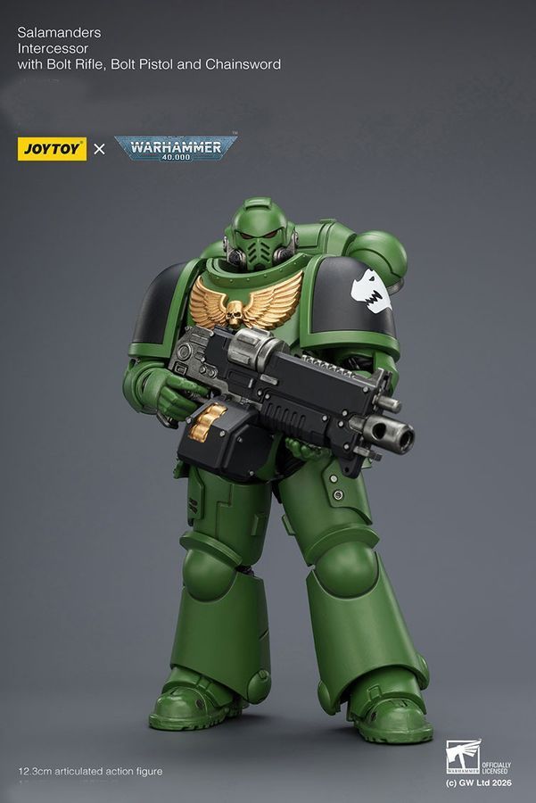 Фигурка Warhammer 40k, Заступник Саламандр с болт-винтовкой и цепным мечем, JOYTOY, подвижная, 12,3 см (WHR 0238)