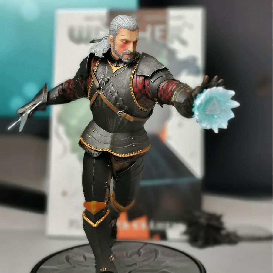 Фигурка от студии Dark Horse The Witcher 3: Wild Hunt - Geralt Toussaint Tourney Armor, Ведьмак Геральт в Турнирных доспехах из Туссента, 25 см (TW 0006)