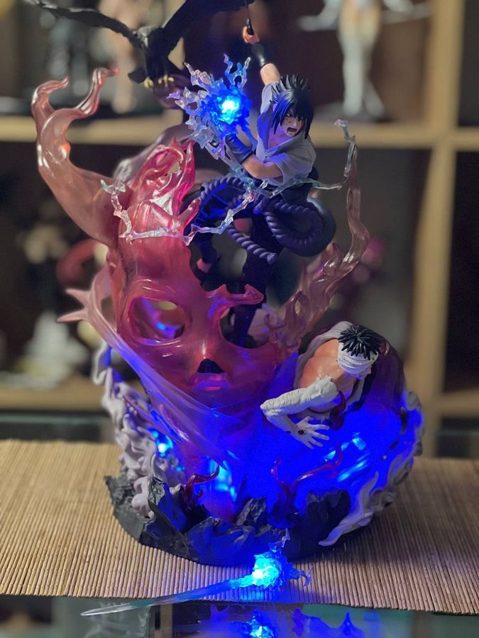 Аниме фигурка Naruto Наруто Sasuke Uchiha Саске Учиха, большая скульптура с подсветкой, 40 см (NAR 0086)