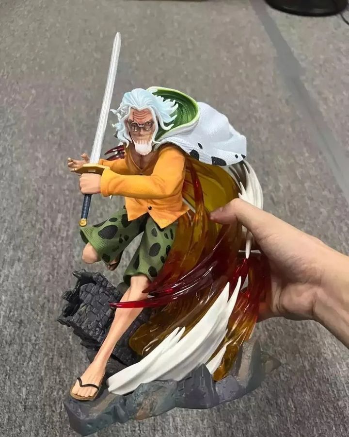 Аніме фігурка One Piece Ван Піс, Silvers Rayleigh, Сільверс Рейлі, з підсвічуванням, 30,5 см (OP 0124)