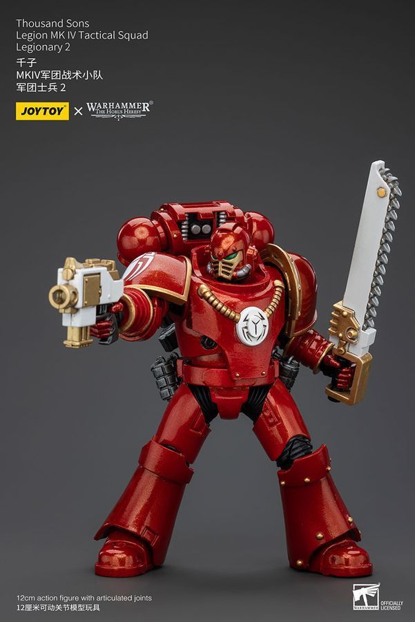 Фигурка из игры Warhammer 40k, Легионер Тысячи Сынов с огнеметом, JOYTOY, подвижная, 12 см (WHR 0098)