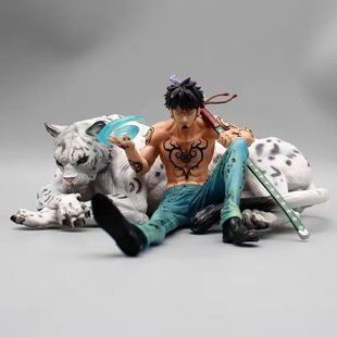 Аніме фігурка One Piece Ван пис Trafalgar Law, Трафальгар Ло і сніговий барс, з підсвічуванням, 18 см (OP 0168)