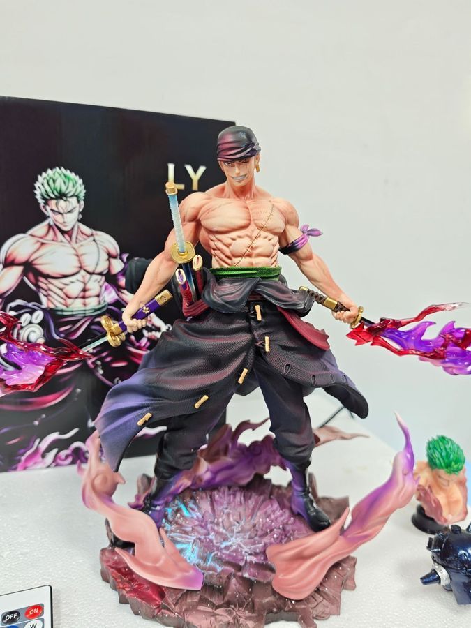 Аниме фигурка Ван Пис, One Piece, Roronoa Zoro, Ророноа Зоро, не подвижная с подсветкой, 28 см (OP 0176)