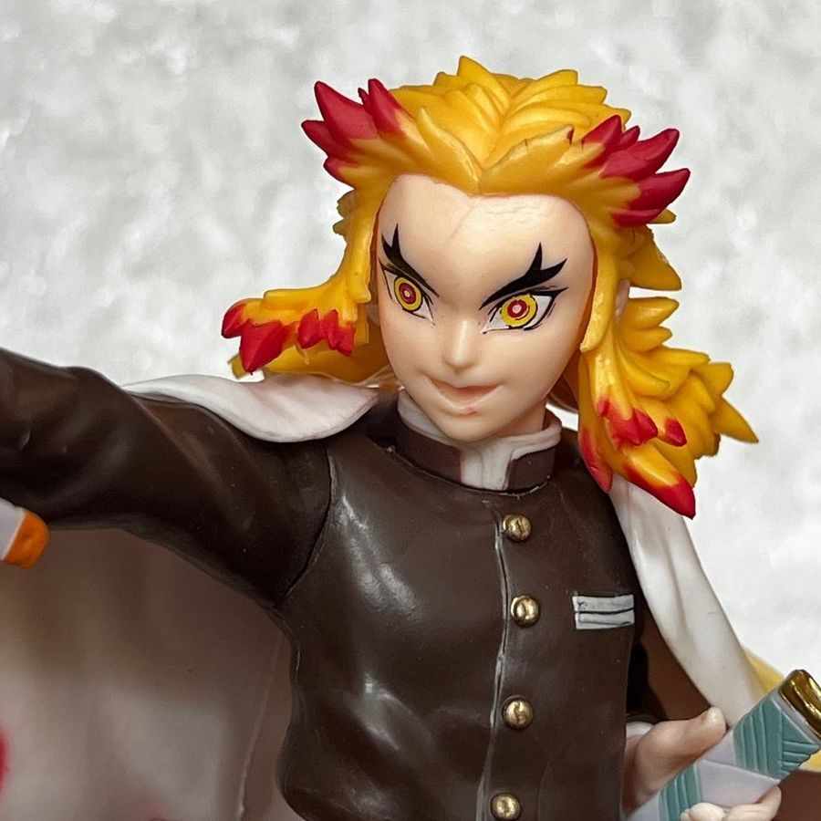 Аніме фігурка Клинок розсікаючий демонів Demon Slayer Rengoku Kyoujurou Ренгоку Кедзюро 16 см (BDD 0034)
