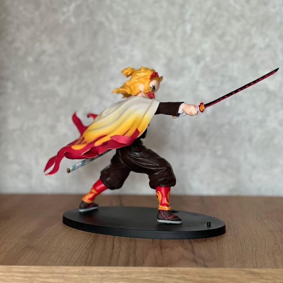 Аніме фігурка Клинок розсікаючий демонів Demon Slayer Rengoku Kyoujurou Ренгоку Кедзюро 16 см (BDD 0034)