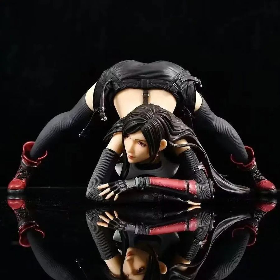 Фігурка з гри Final Fantasy VII Tifa Lockhart, Тіфа Локхарт, 19 см (RE 0002)