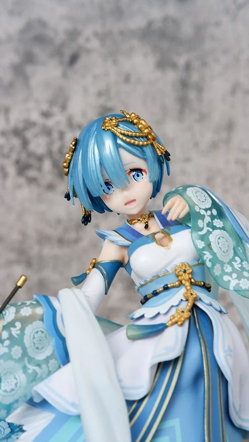 Аніме фігурка Re Zero Життя з нуля Rem Рем у красивій сукні, 25 см (RZR 0020)