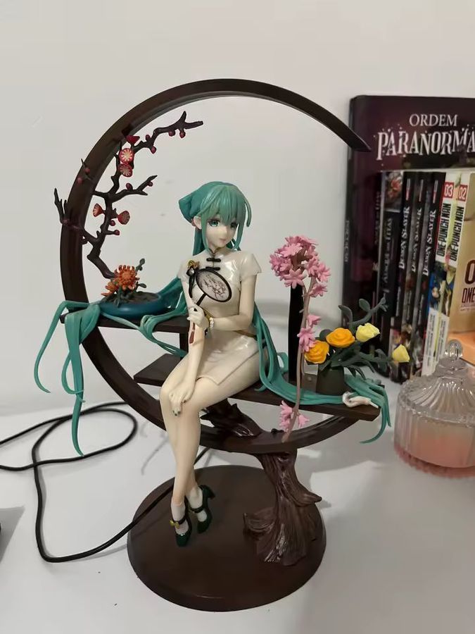 Аніме фігурка Vocaloid Вокалоїд Miku Hatsune Хацуне Міку з декорованою підставкою, 25 см (VOC 0054)