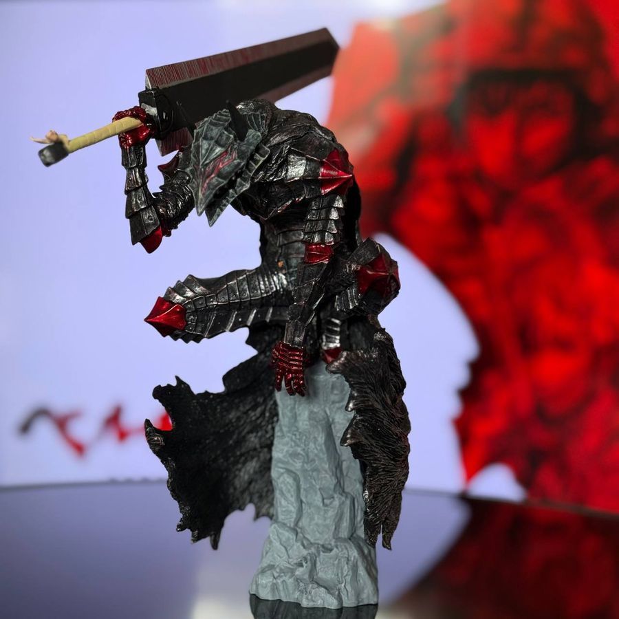 Аниме фигурка Berserk Берсерк Guts Гатс в доспехе на камне, 25 см (BRK 0003)